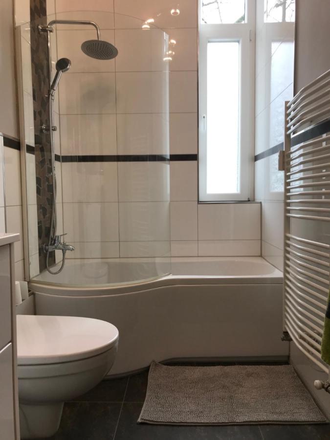 Stadthaus Artur - Apartment Madrid Ремшайд Екстериор снимка
