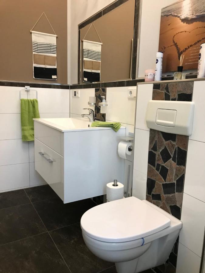 Stadthaus Artur - Apartment Madrid Ремшайд Екстериор снимка