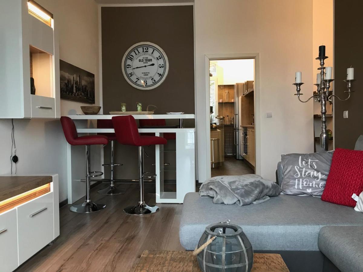 Stadthaus Artur - Apartment Madrid Ремшайд Екстериор снимка